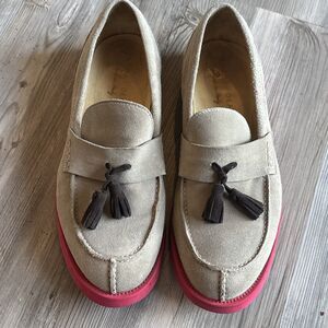 Thomas Dean Made In Italy Vero cuoio Suede Leather Tassel  Gray Loafer, Size 9